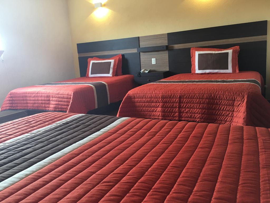 Ibeurohotel Guadalajara Expo ภายนอก รูปภาพ